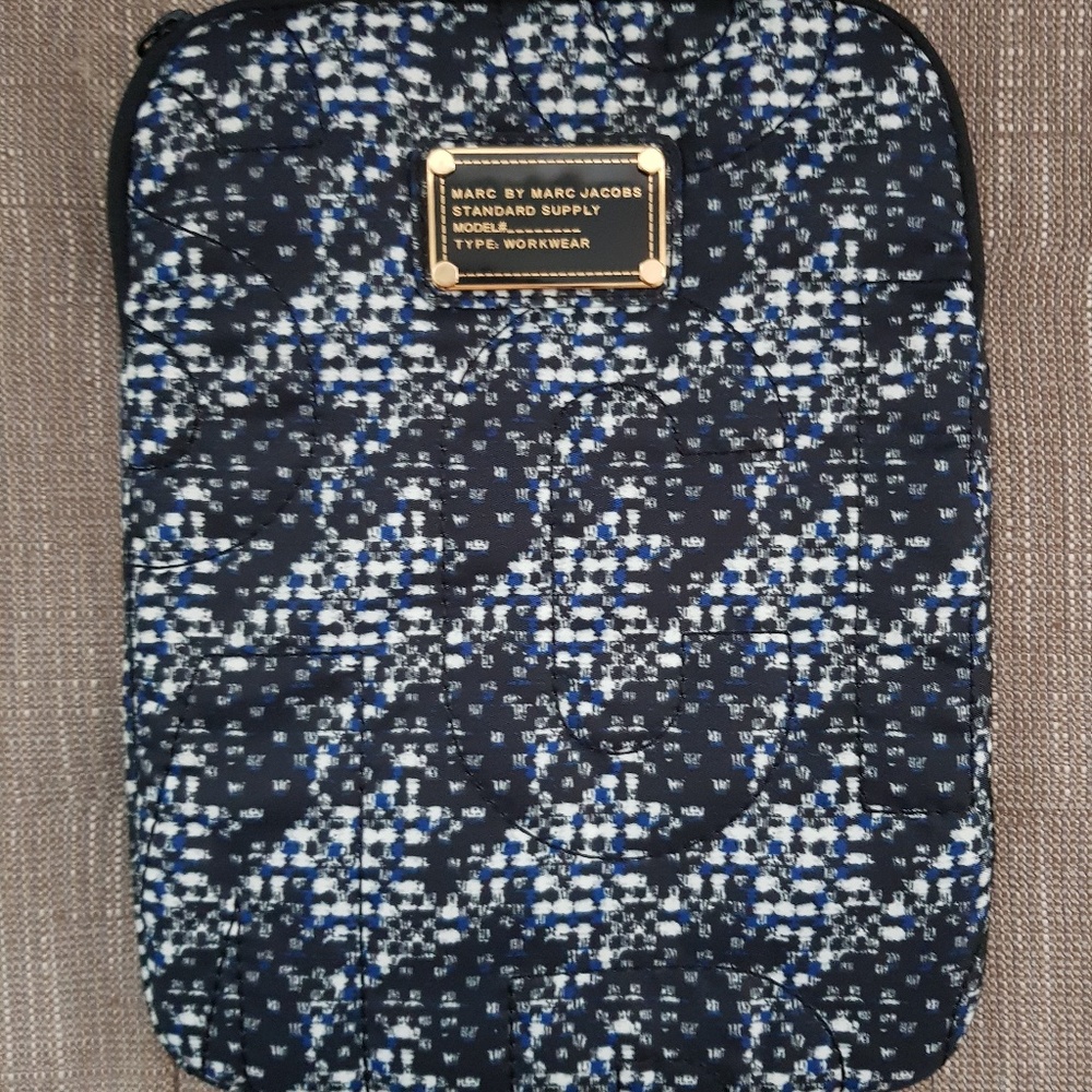 Marc By Marc Jacobs tablet bag with pen - Picture 2 of 5